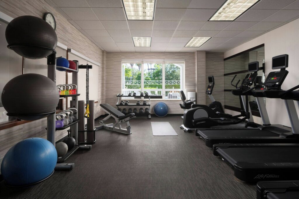 Courtyard by Marriott Fort Myers I-75/Gulf Coast Town Center amenities