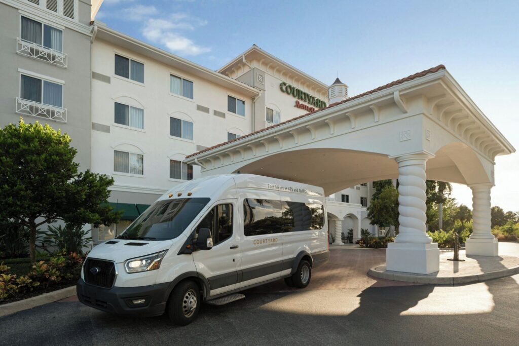 Courtyard by Marriott Fort Myers I-75/Gulf Coast Town Center exterior