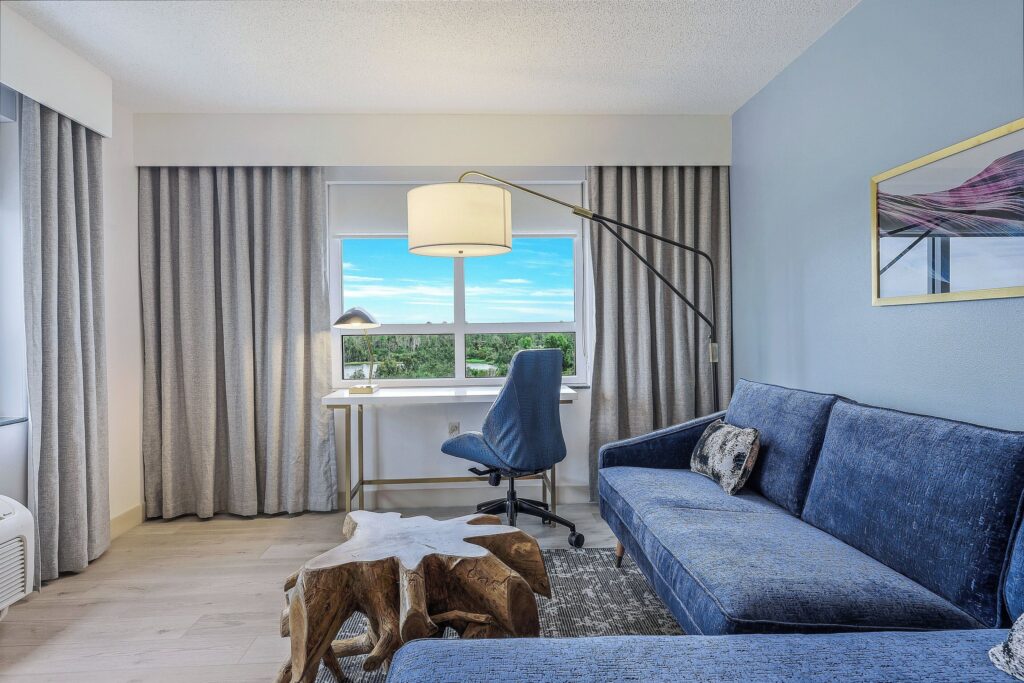 Crowne Plaza Ft. Myers Gulf Coast by IHG lobby and common area