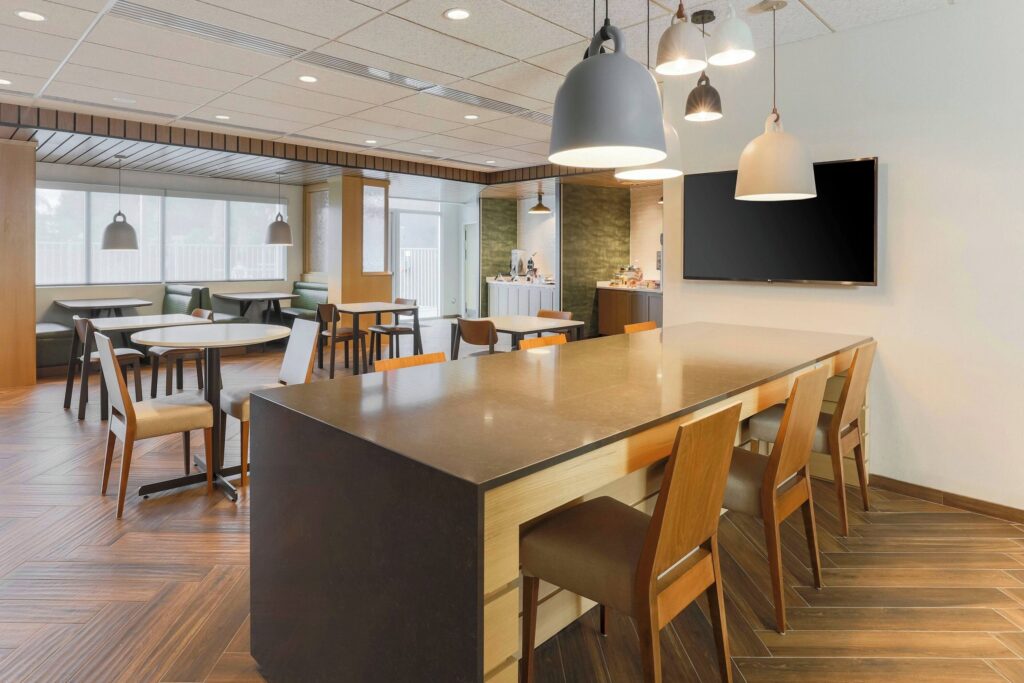 Fairfield Inn & Suites by Marriott Cape Coral/North Fort Myers dining area