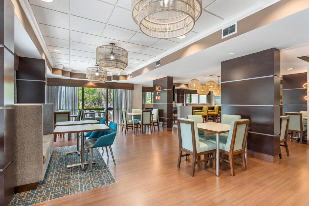 Hampton Inn Fort Myers-Airport & I-75 dining area