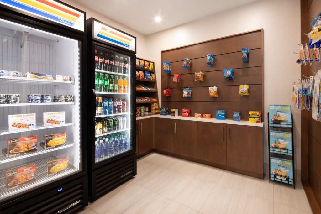 Holiday Inn Express & Suites Ft Myers Beach-Sanibel Gateway amenities