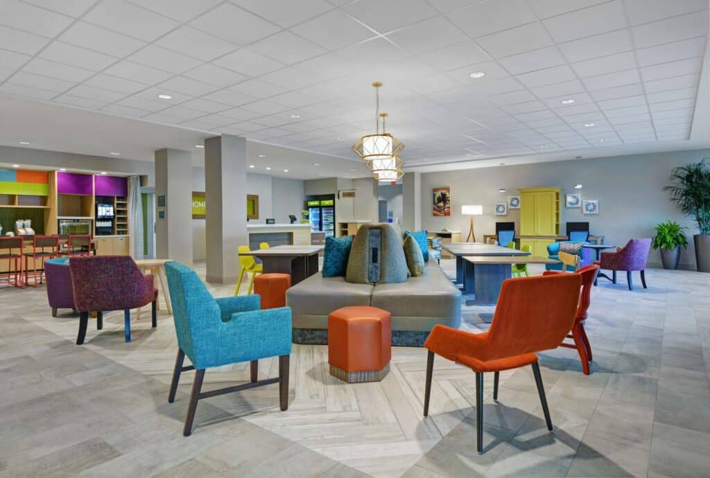 Home2 Suites by Hilton Fort Myers Colonial Blvd dining area