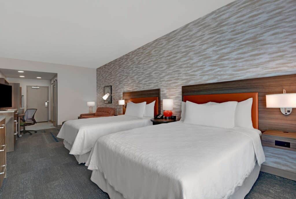 Home2 Suites by Hilton Fort Myers Colonial Blvd guest room