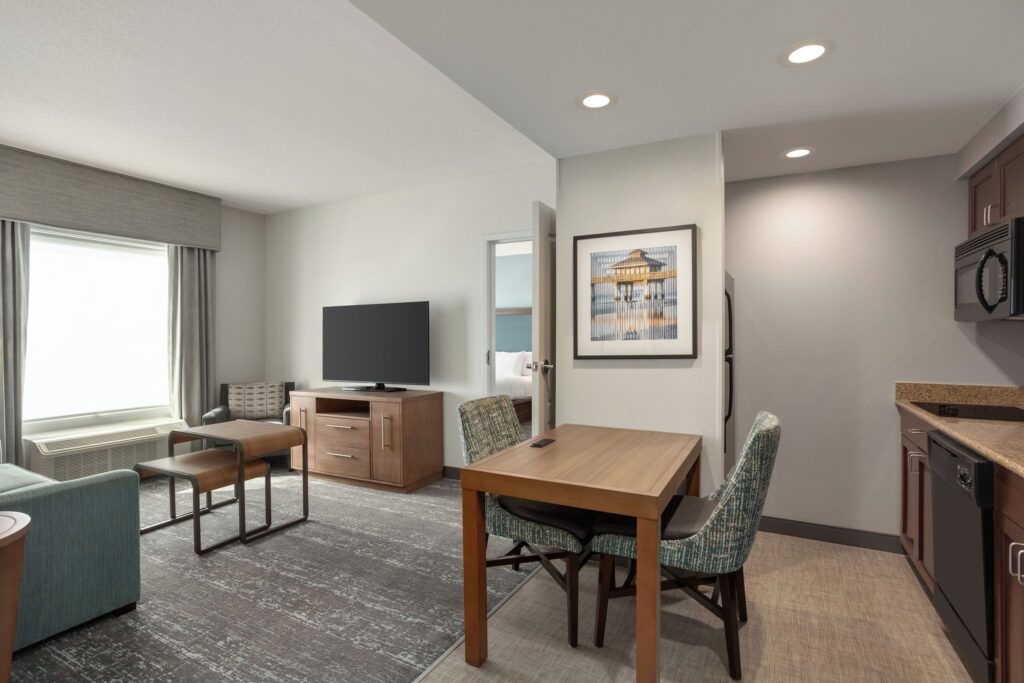 Homewood Suites by Hilton Fort Myers Airport/FGCU guest room