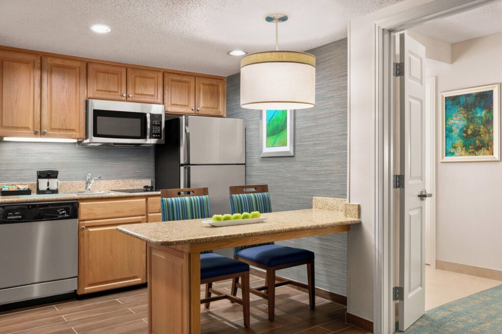 Homewood Suites by Hilton - Fort Myers guest room