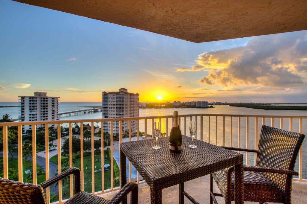 Lovers Key Resort dining area