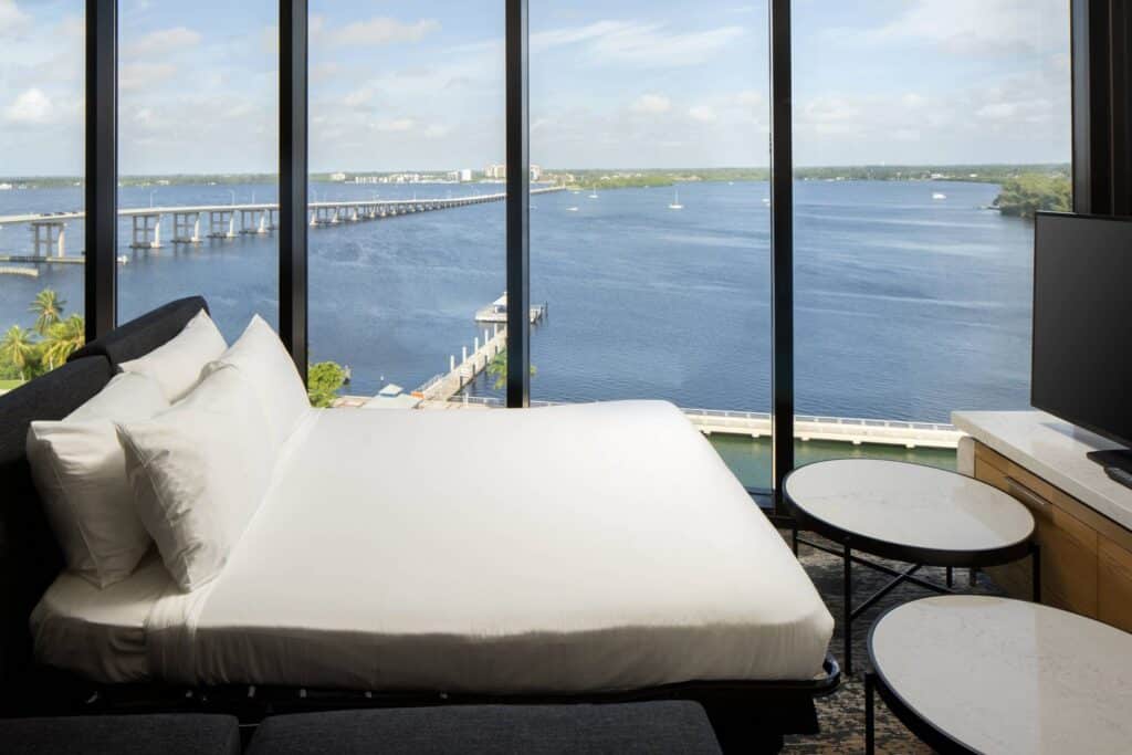Luminary Hotel & Co., Autograph Collection amenities