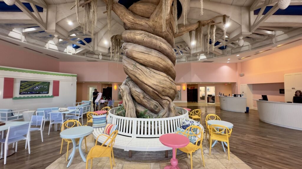 Pink Shell Beach Resort and Marina dining area