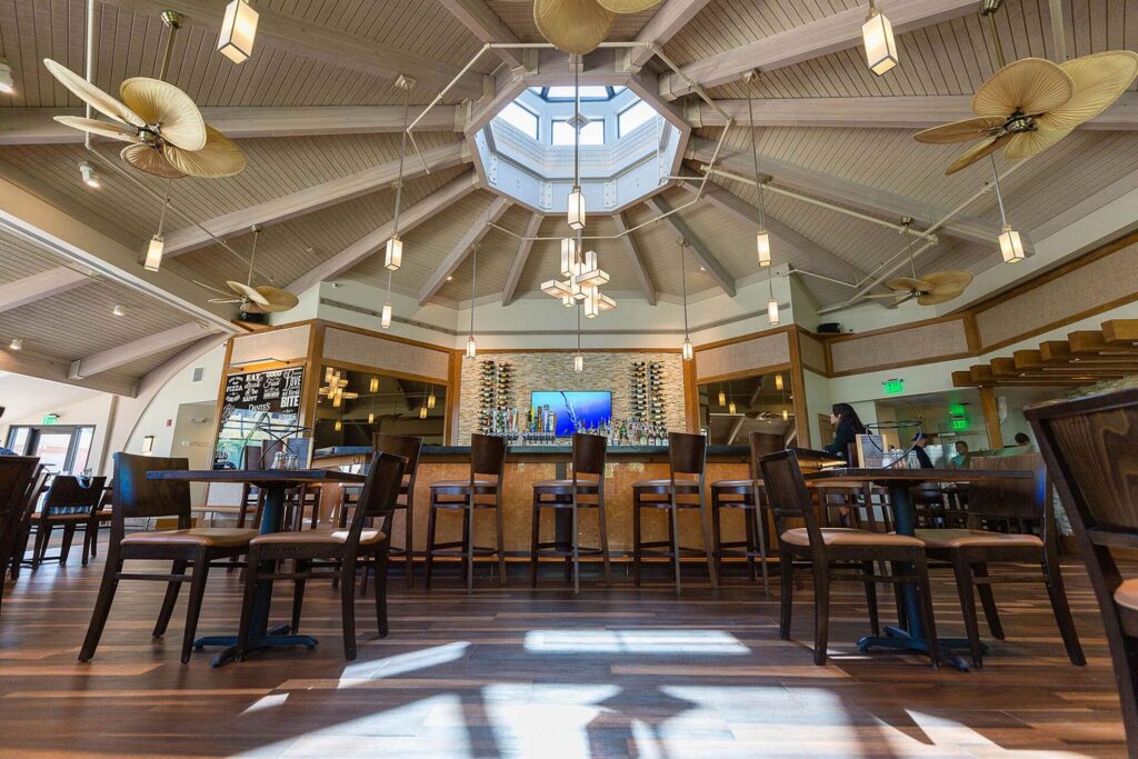Sanibel Inn dining area
