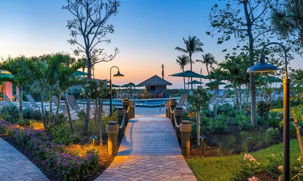 Sanibel Inn lobby and common area