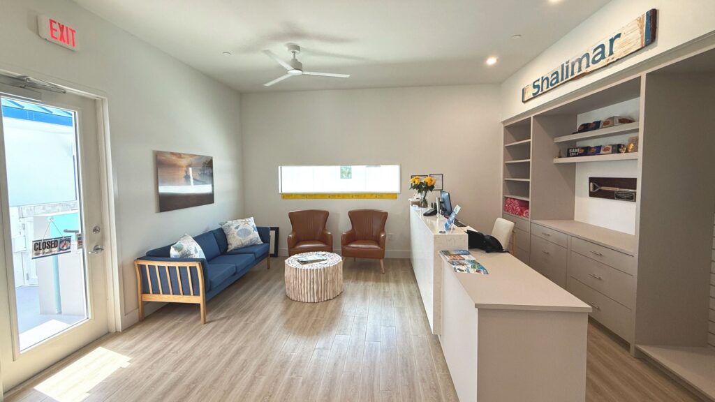 Shalimar Beach Resort lobby and common area