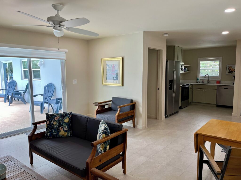Sunshine Island Inn guest room