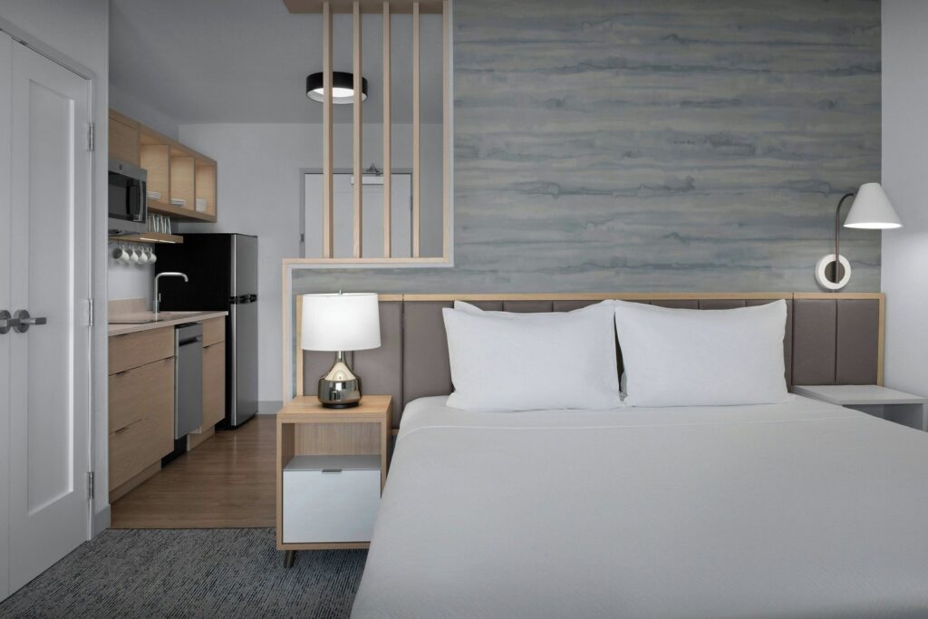 TownePlace Suites by Marriott Fort Myers Gulf Coast guest room