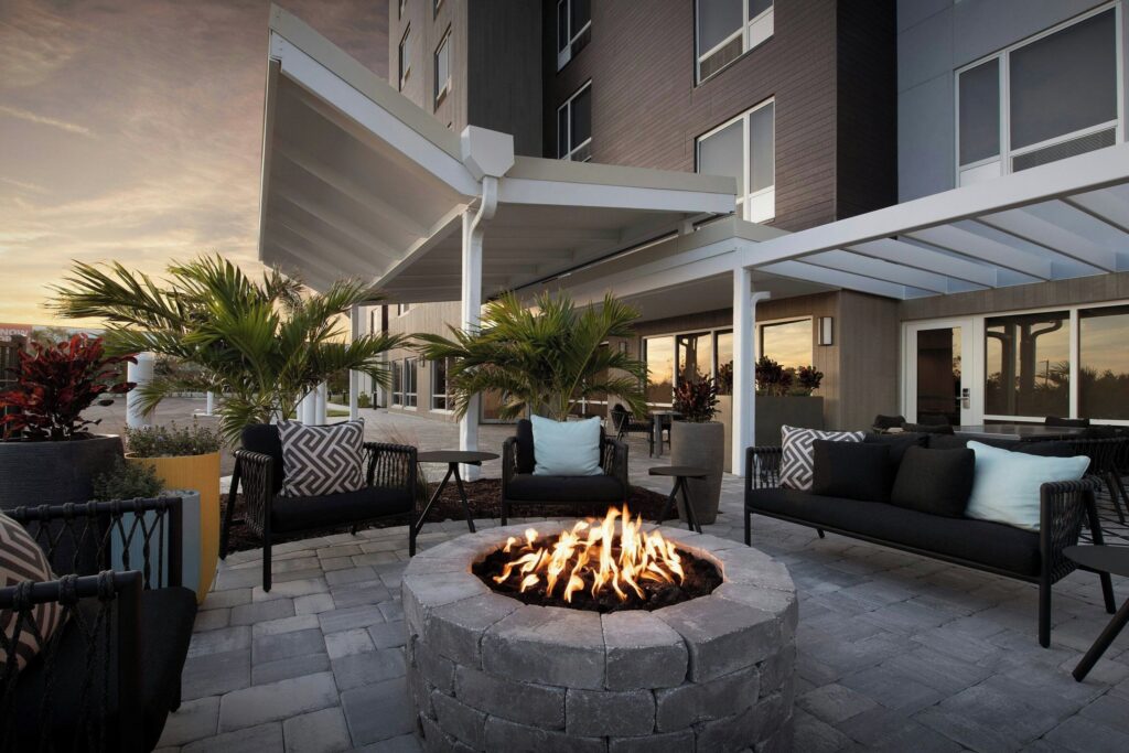 TownePlace Suites by Marriott Fort Myers Gulf Coast lobby and common area